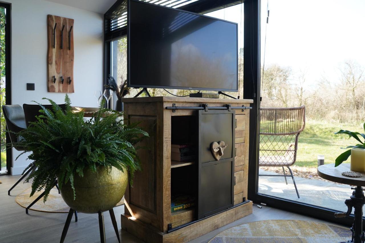 B&B Het Duinhuisje Met Jacuzzi, Gratis Parkeren, 2 Fietsen Te Leen, Airco Zandvoort Exterior foto